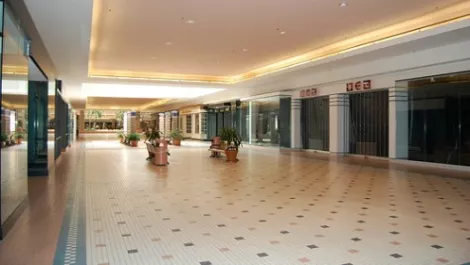NZ spending on credit, debit cards slips in April