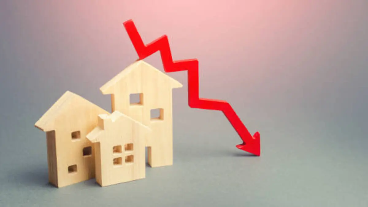 June sees hat-trick of property value drops